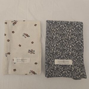 Colored Organics Burp Cloths – Set of 2